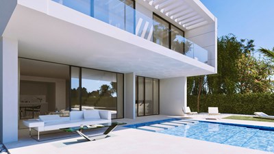 3 bed, 3 bath villa w/garage and pool property - Image 1