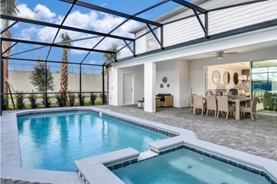 Clearwater 9 Bed property - Image 1
