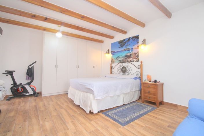 Image No.12-3 Bed Villa for sale