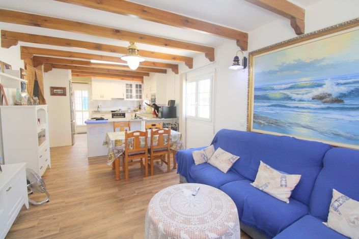 Image No.2-3 Bed Villa for sale