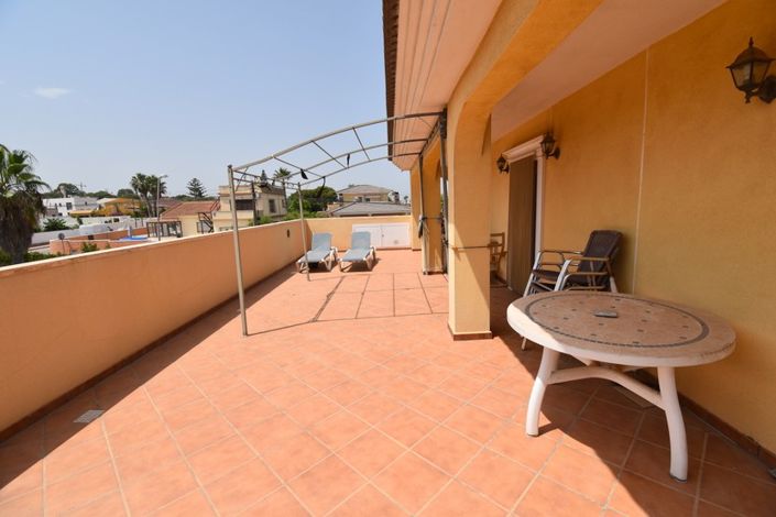 Image No.23-6 Bed Villa for sale