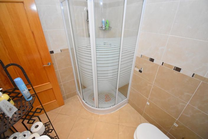 Image No.8-6 Bed Villa for sale