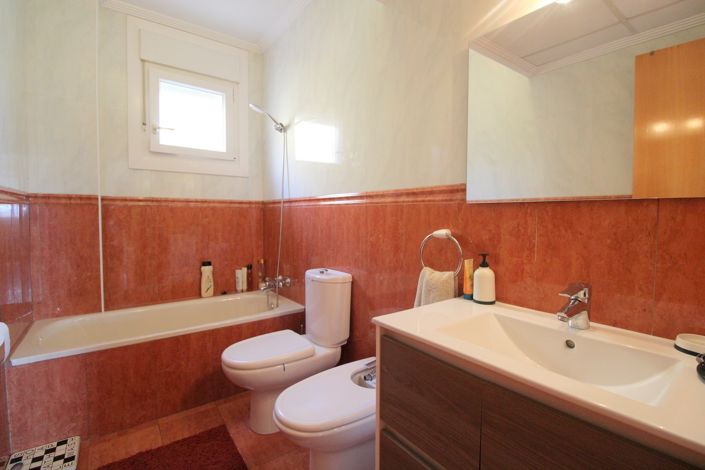 Image No.16-3 Bed Villa for sale