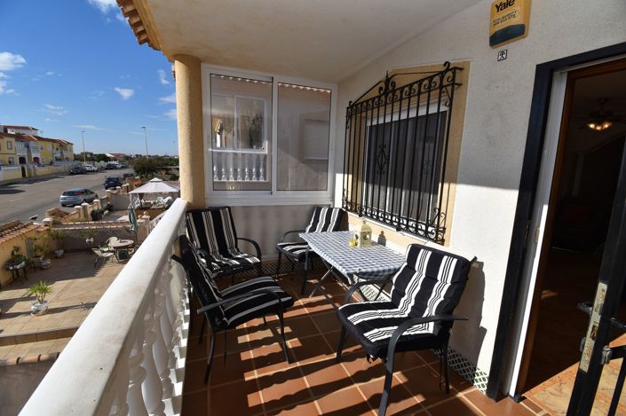 Image No.12-2 Bed Property for sale