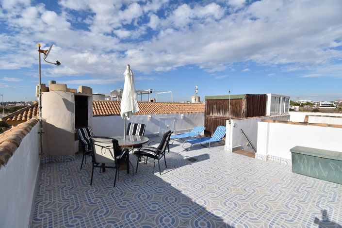 Image No.13-2 Bed Property for sale