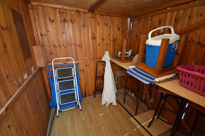 Image No.17-2 Bed Property for sale