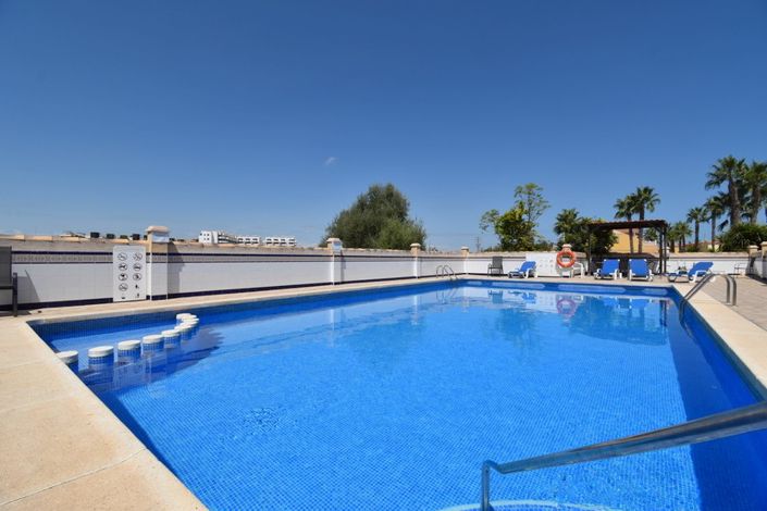 Image No.21-2 Bed Property for sale