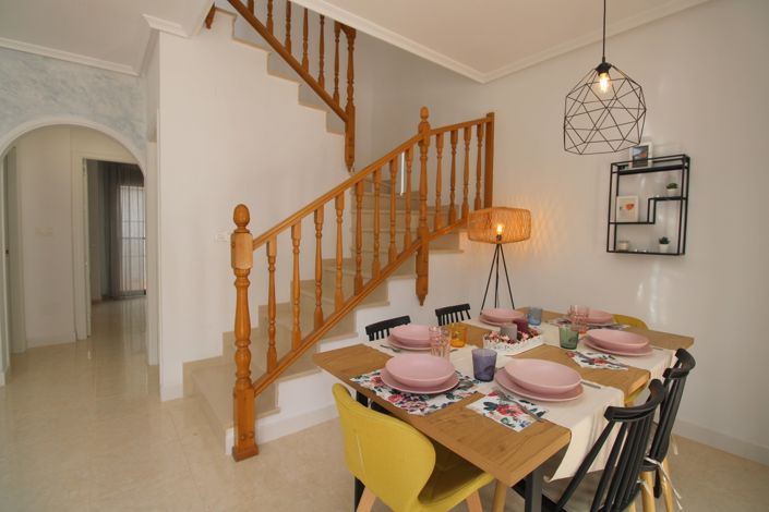 Image No.11-3 Bed Townhouse for sale