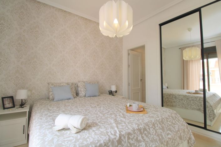 Image No.25-3 Bed Townhouse for sale