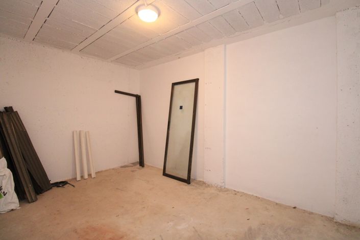 Image No.30-3 Bed Townhouse for sale