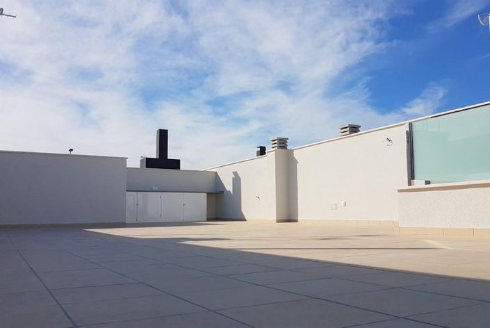 Image No.30-3 Bed Townhouse for sale