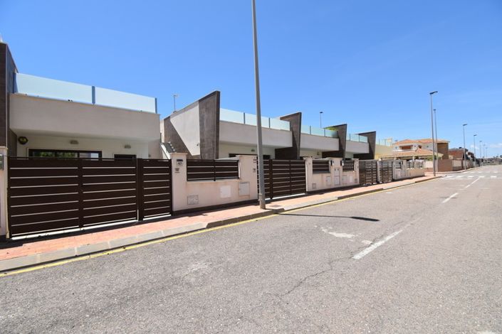 Image No.33-3 Bed Townhouse for sale