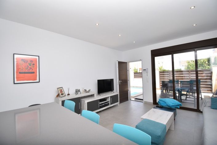 Image No.5-3 Bed Townhouse for sale