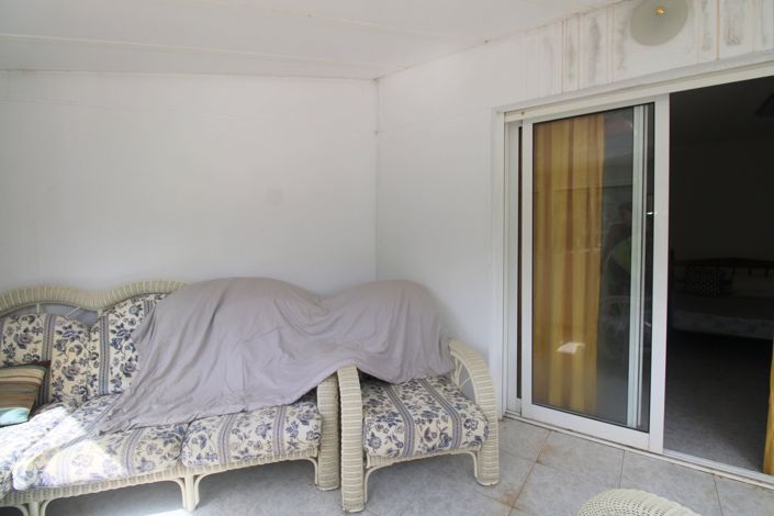 Image No.11-1 Bed Property for sale