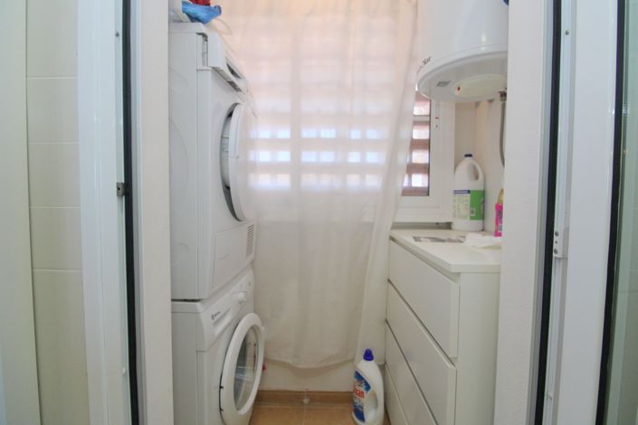 Image No.11-2 Bed Property for sale