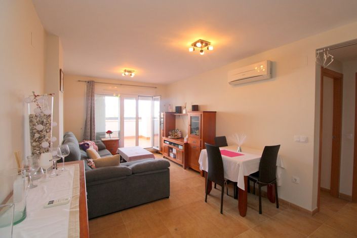 Image No.7-2 Bed Property for sale