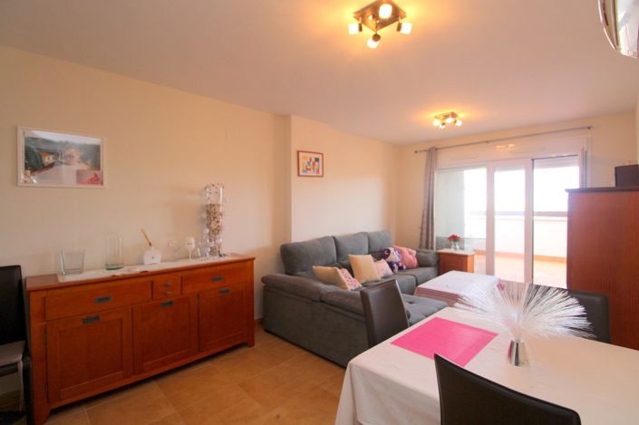 Image No.8-2 Bed Property for sale