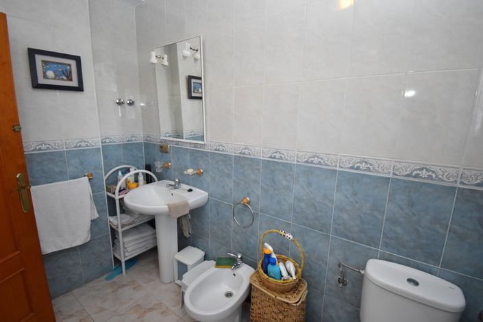 Image No.18-3 Bed Villa for sale