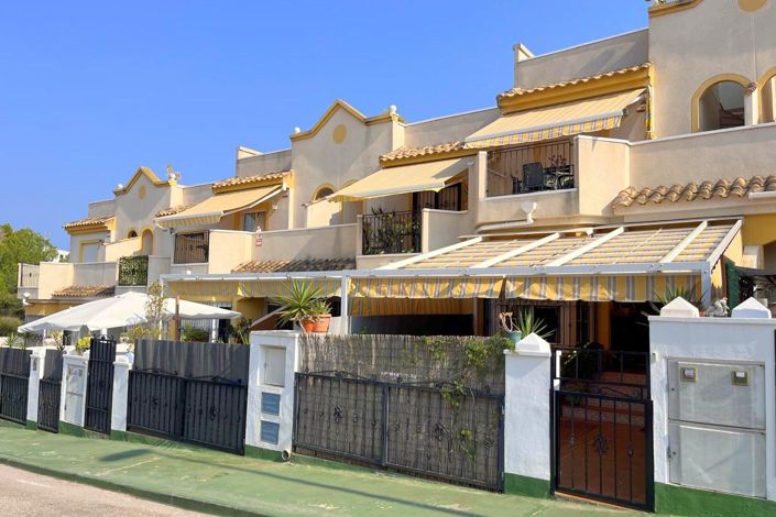 Image No.1-3 Bed Townhouse for sale