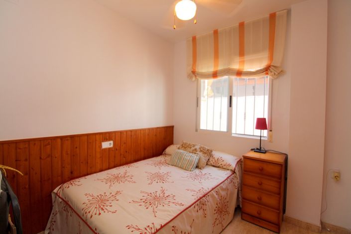 Image No.13-3 Bed Townhouse for sale