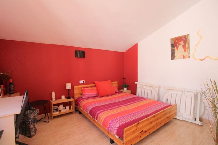 Image No.20-3 Bed Townhouse for sale