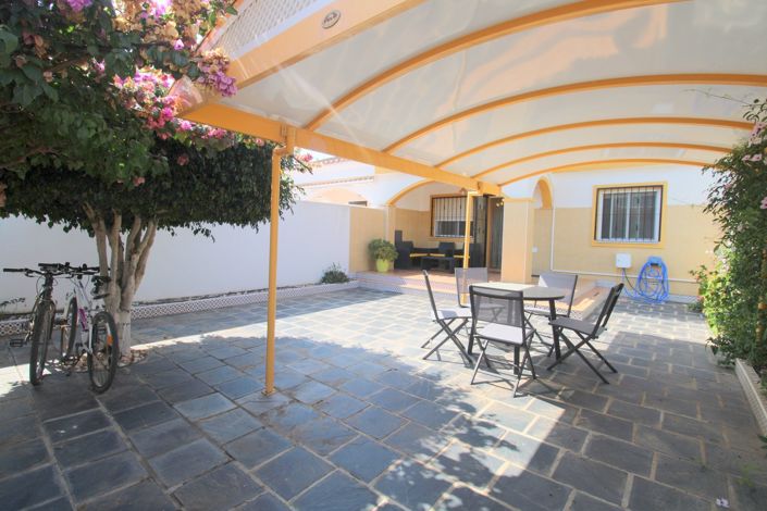 Image No.5-3 Bed Townhouse for sale