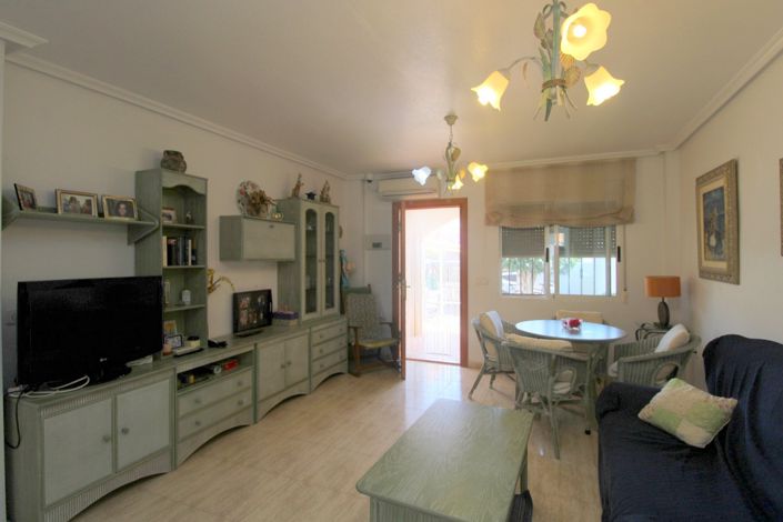 Image No.8-3 Bed Townhouse for sale