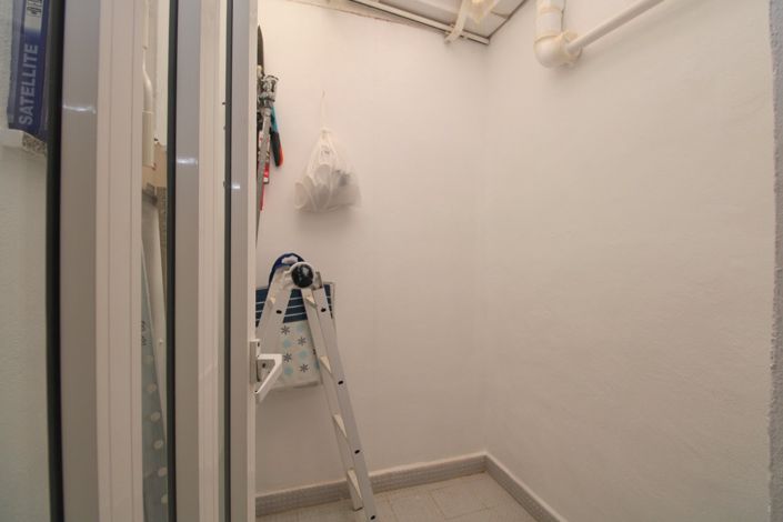 Image No.11-2 Bed Townhouse for sale