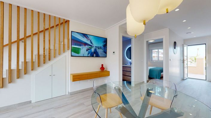 Image No.11-3 Bed Townhouse for sale