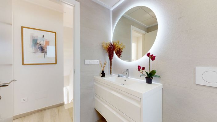 Image No.17-3 Bed Townhouse for sale