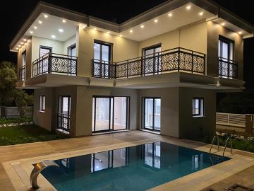1 - Altinkum, Villa / Detached