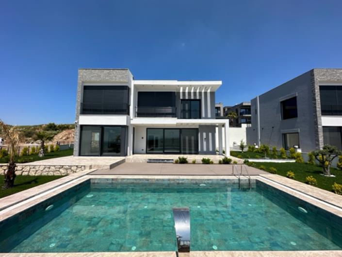 Image No.4-4 Bed Villa / Detached for sale