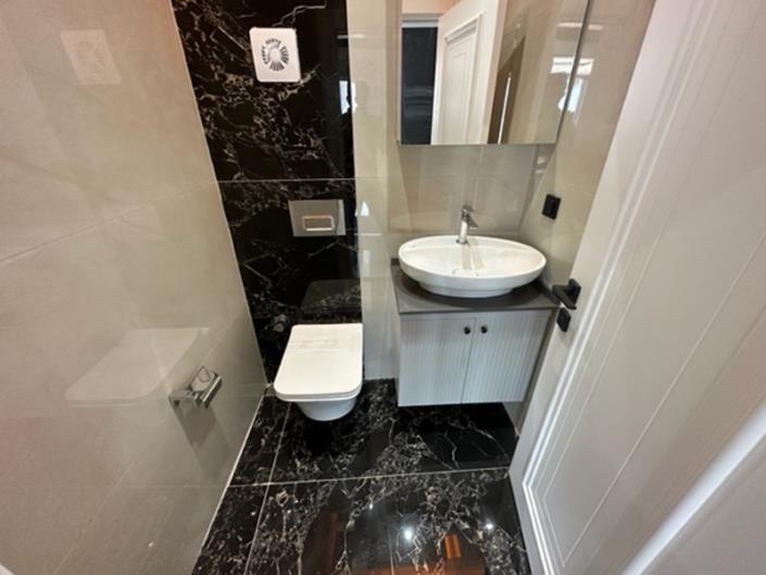 Image No.24-4 Bed Villa / Detached for sale