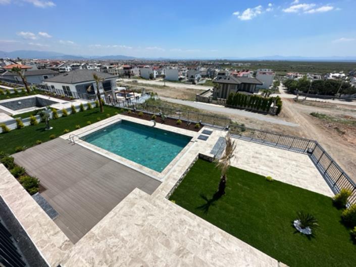 Image No.32-4 Bed Villa / Detached for sale