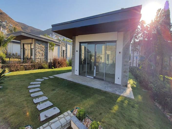 Image No.2-2 Bed Villa / Detached for sale