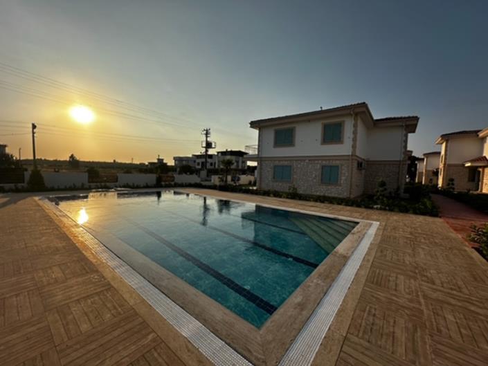 Image No.13-2 Bed Apartment for sale