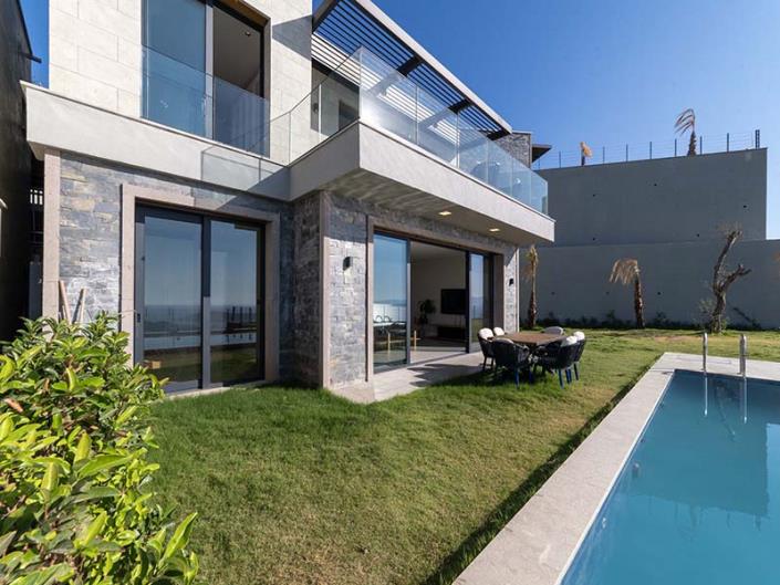 Image No.2-4 Bed Villa for sale