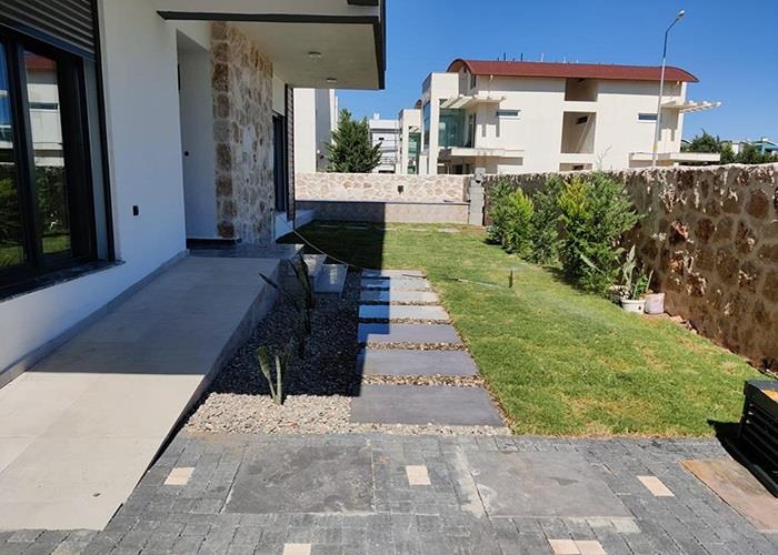 Image No.9-3 Bed Villa / Detached for sale