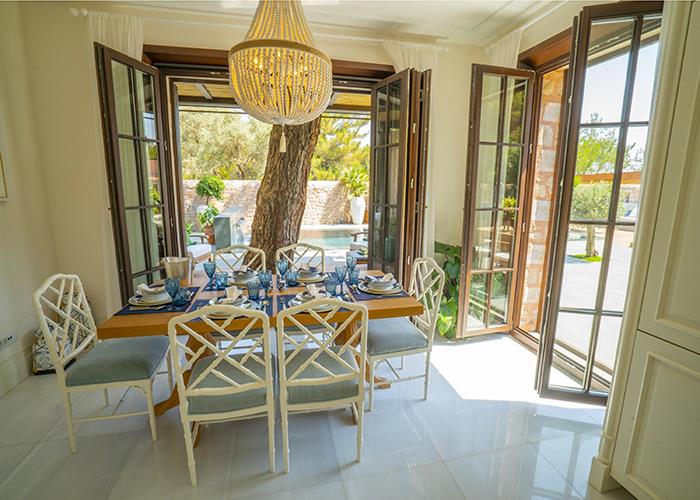 Image No.33-5 Bed Villa / Detached for sale