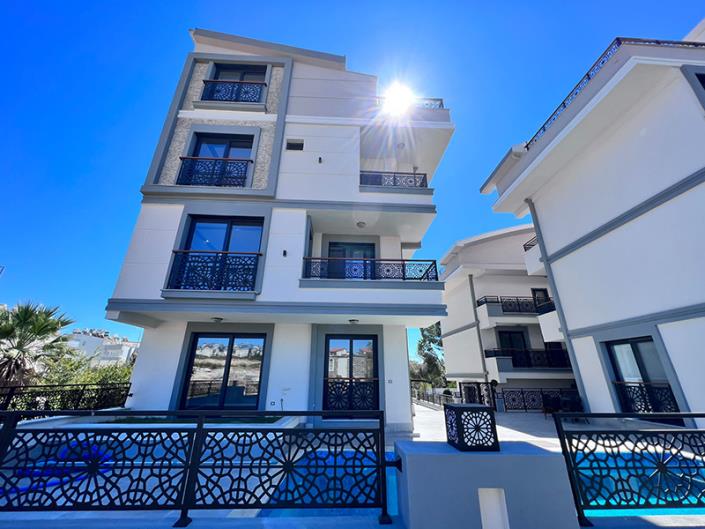 Image No.1-4 Bed Duplex for sale