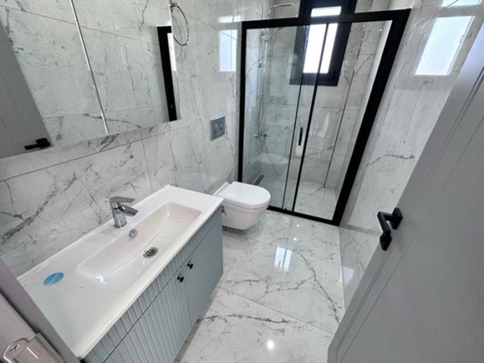 Image No.12-3 Bed Villa / Detached for sale