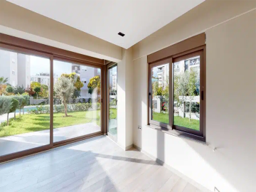 garden-access-from-ground-floor-apartments