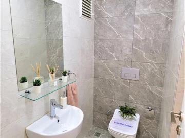 nicely-fitted-bathrooms