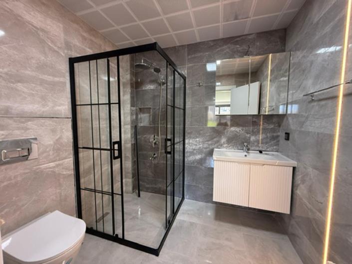 Image No.35-1 Bed Apartment for sale