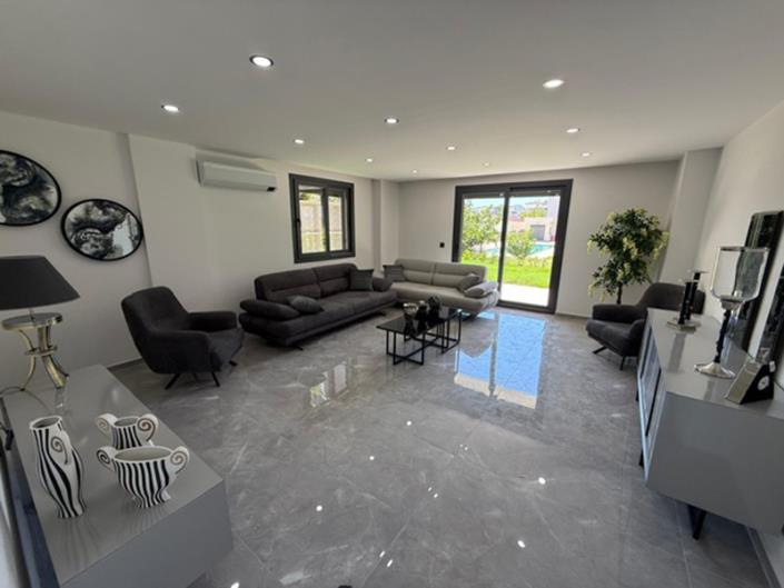 Image No.17-1 Bed Apartment for sale