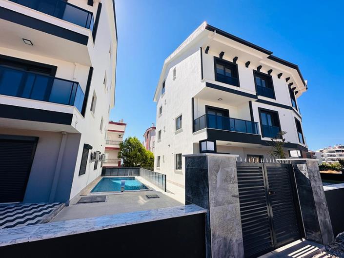 Image No.12-2 Bed Apartment for sale