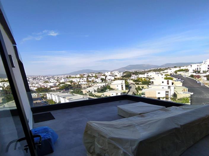 Image No.14-2 Bed Apartment for sale