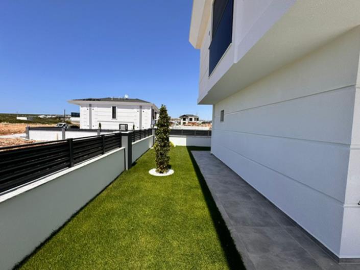 Image No.14-4 Bed Villa / Detached for sale