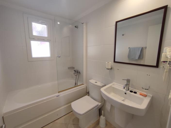 Image No.22-2 Bed Apartment for sale