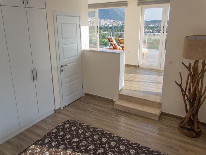 Image No.9-4 Bed Villa for sale